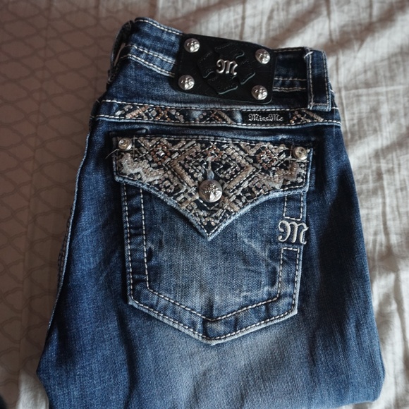 28 in miss me jeans